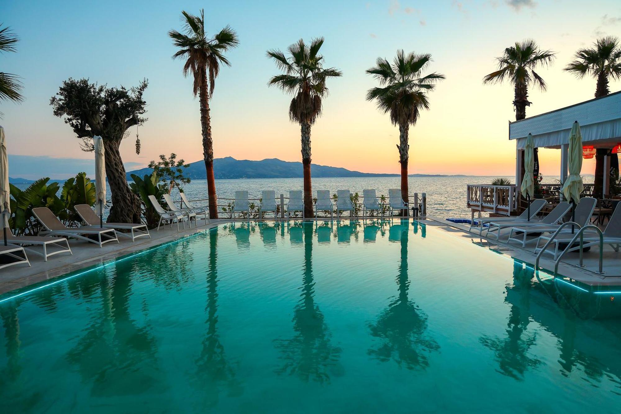 Joelle Premium Hotel Sarande Ngoại thất bức ảnh